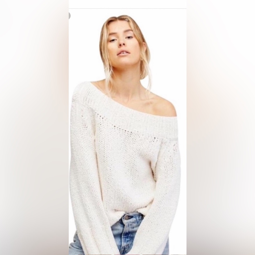 Free people white sweater. Size S